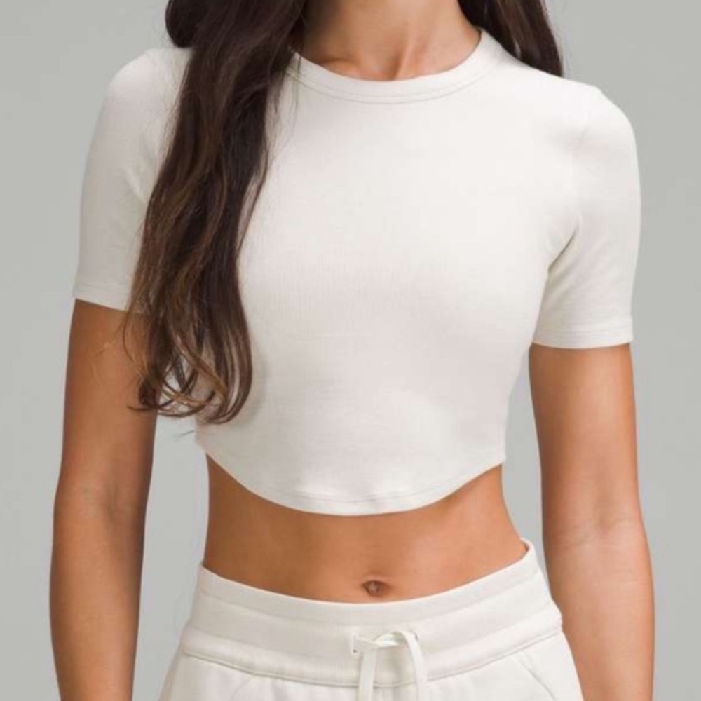 Lululemon Athletica “HOLD TIGHT” Short Sleeve Ribbed Crop